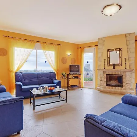 Sleeps 20 Pool Air Con Wifi Villa